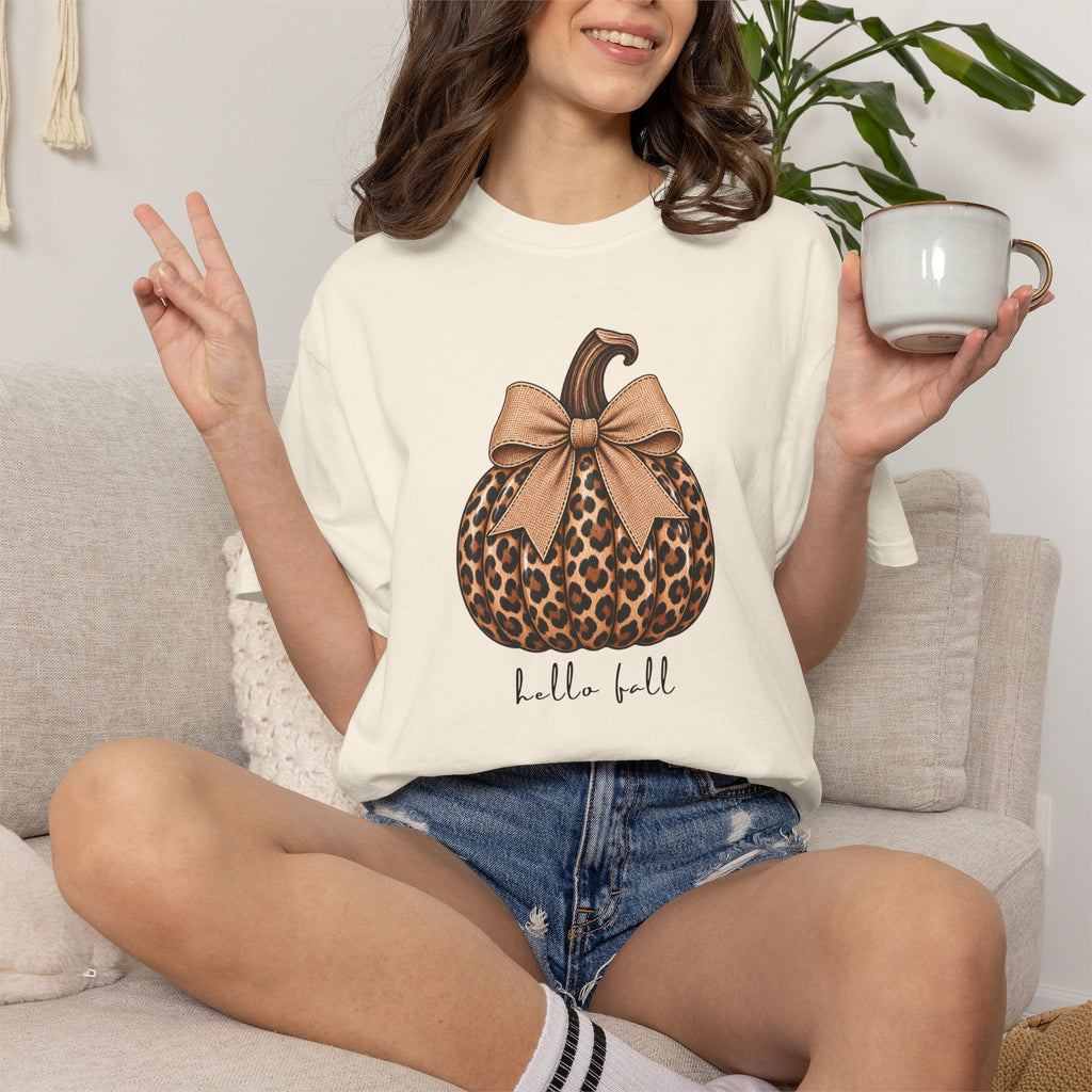 Hello Fall, cheetah pumpkin t-shirt