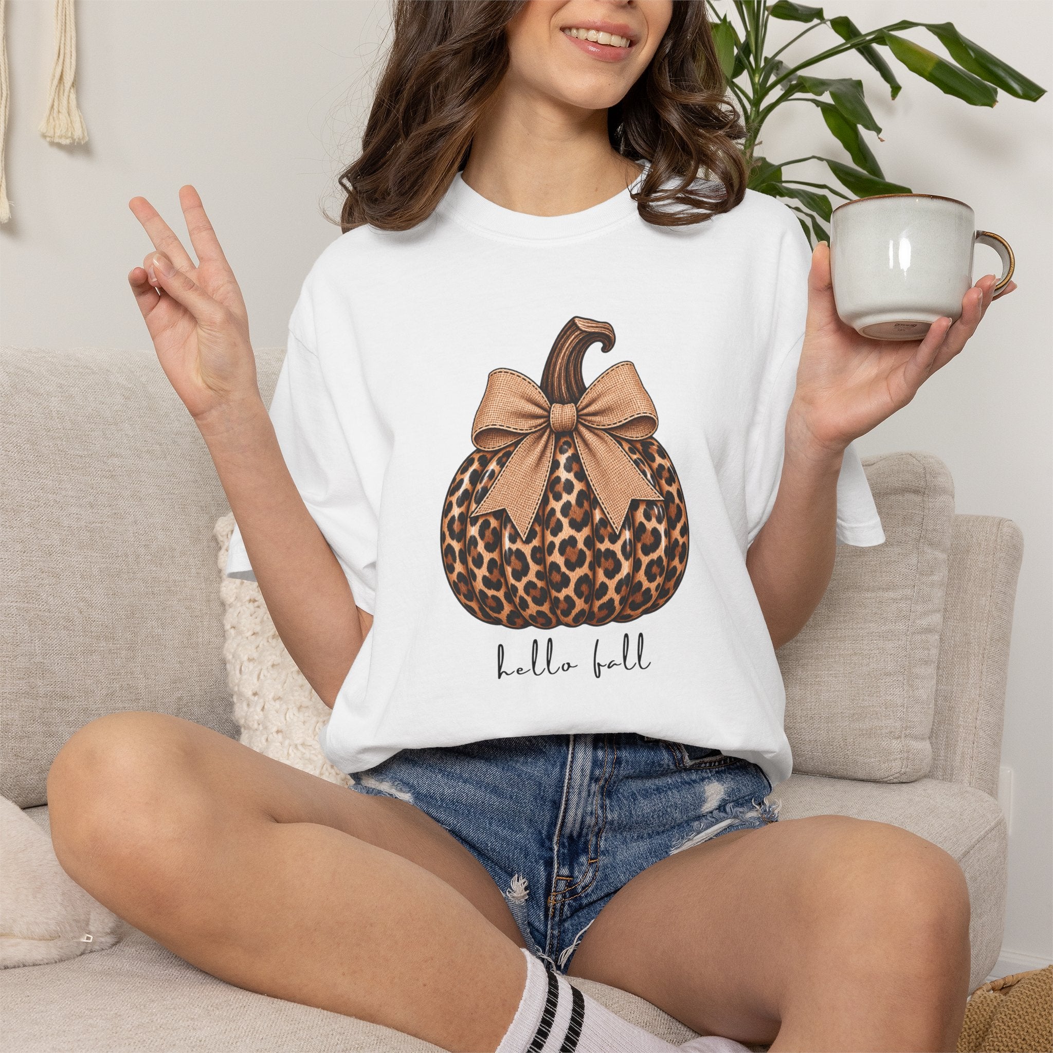 Hello Fall, cheetah pumpkin t-shirt