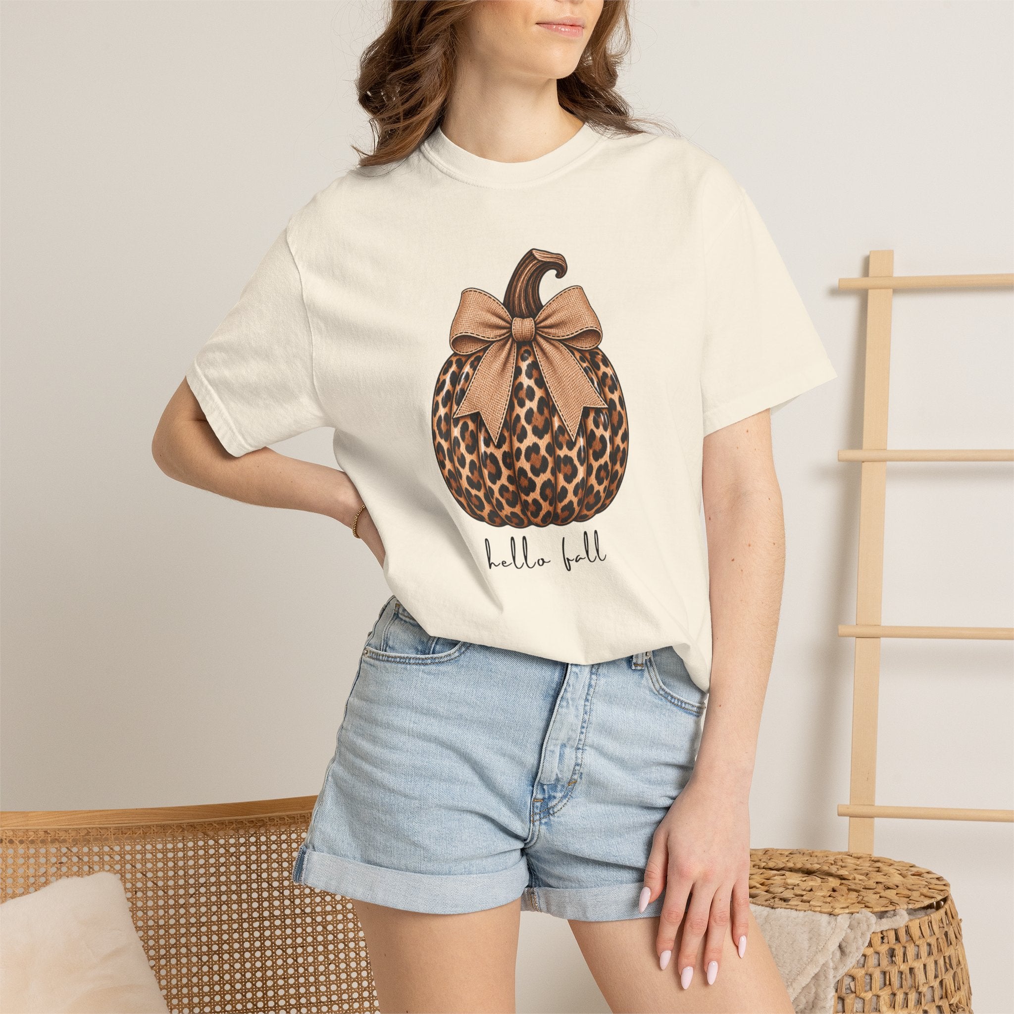 Hello Fall, cheetah pumpkin t-shirt