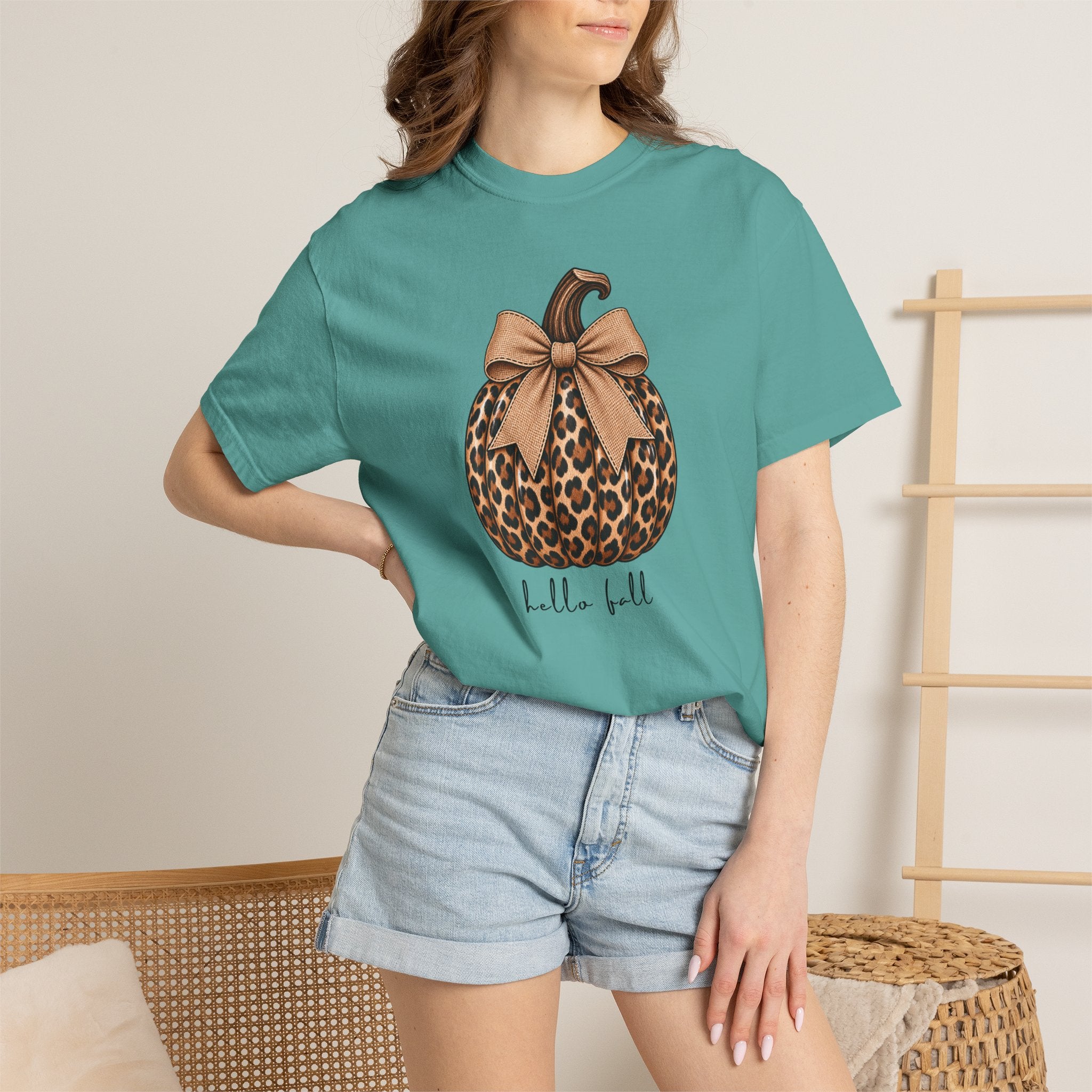 Hello Fall, cheetah pumpkin t-shirt